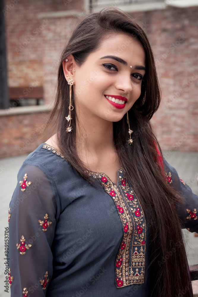 PRAVALLIKA